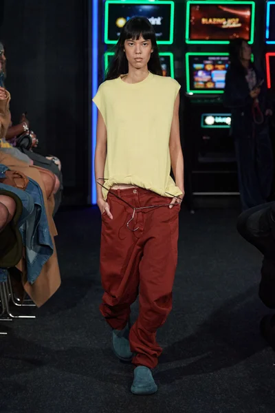 Look 34